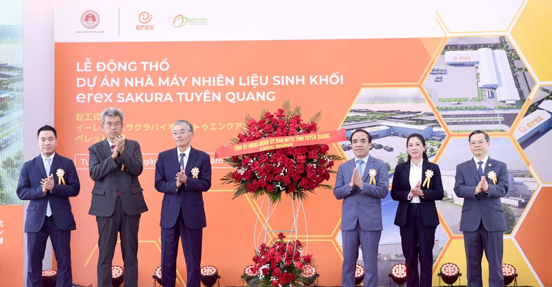 Representatives from Erex and the Tuyen Quang Provincial People’s Committee at the breaking-ground ceremony. Source: Tuyen Quang Province portal