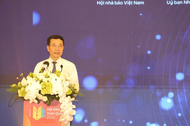 Bộ trưởng Bộ Thông tin và Truyền thông Nguyễn Mạnh Hùng tại Diễn đàn Báo chí toàn quốc năm 2024 chiều 15/3.