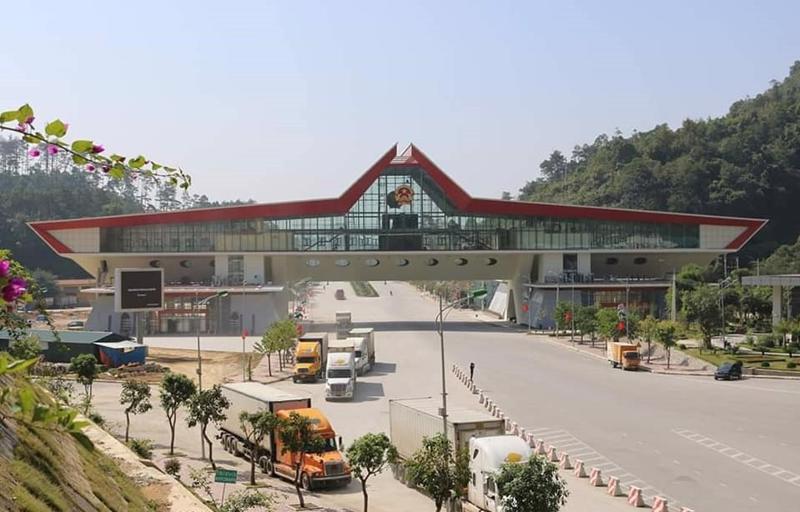 Huu Nghi border gate, Lang Son
