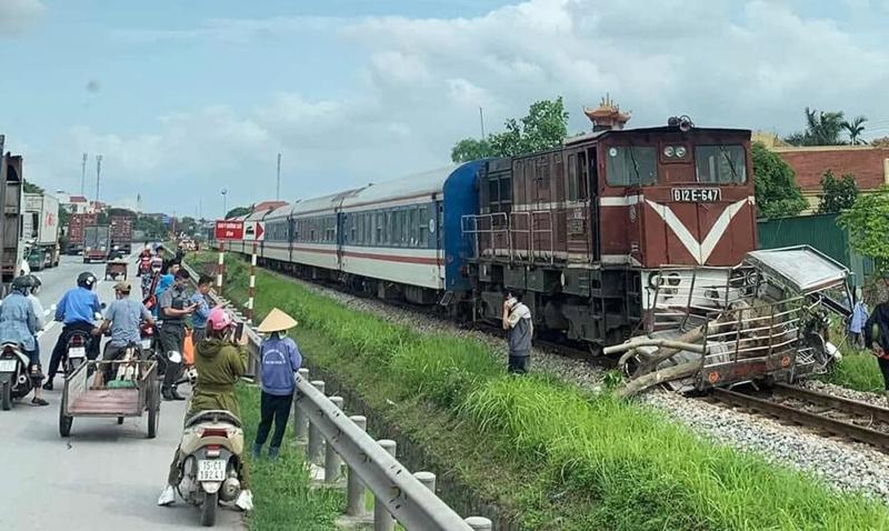 Một vụ tai nạn tại lối đi tự mở qua đường sắt Hải Phòng - Hà Nội tại địa bàn xã Lê Thiện (huyện An Dương, Hải Phòng)