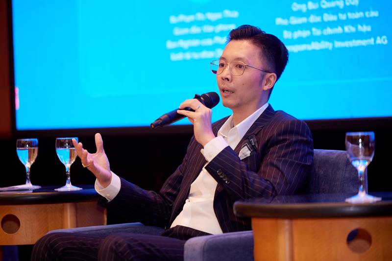 Ông Bùi Quang Duy, Phó giám đốc đầu tư toàn cầu, Bộ phận Tài chính khí hậu, Quỹ ResponsAbility Investments Ag (Thụy Sỹ)