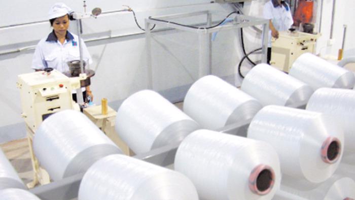 Năm 2023, Việt Nam xuất khẩu sản phẩm xơ sợi staple nhân tạo từ polyeste sang Hoa Kỳ là 5,2 triệu USD.