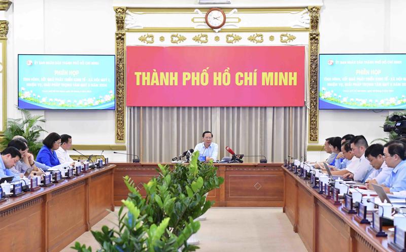 Chủ tịch UBND TP.HCM Phan Văn Mãi chủ trì phiên họp về tình hình phát triển kinh tế - xã hội quý 1; nhiệm vụ, giải pháp trọng tâm quý 2/2024 chiều 2/4.
