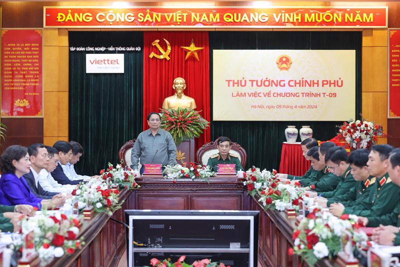 Thủ tướng Phạm Minh Chính phát biểu chỉ đạo tại buổi làm việc với Tập đoàn Viettel về chương trình T-09 và hoạt động nghiên cứu sản xuất công nghiệp quốc phòng công nghệ cao của Viettel.