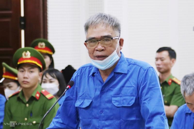 Former Hai Phong Police Director Major General Do Huu Ca Standing In The Quang Ninh People's Court (Photo source: Vnexpress.net)