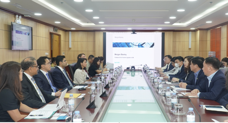 Toàn cảnh buổi làm việc và trao đổi thông tin của Ủy ban Chứng khoán với đoàn công tác của FTSE Russell và Morgan Stanley về việc nâng hạng thị trường chứng khoán Việt Nam.