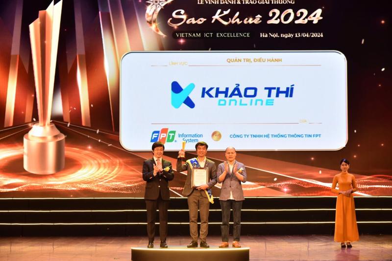 Khaothi.Online nhận được Giải thưởng Sao Khuê tại lĩnh vực Quản trị, Điều hành.