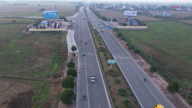  UBND tỉnh Nam Định đề nghị Chính phủ giao tỉnh làm cơ quan có thẩm quyền triển khai dự án xây dựng hoàn chỉnh tuyến đường.