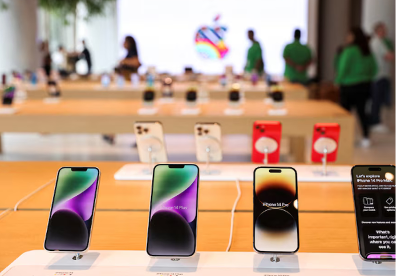 Doanh số bán điện thoại thông minh của Apple đã giảm khoảng 10% trong quý đầu tiên của năm 2024. 