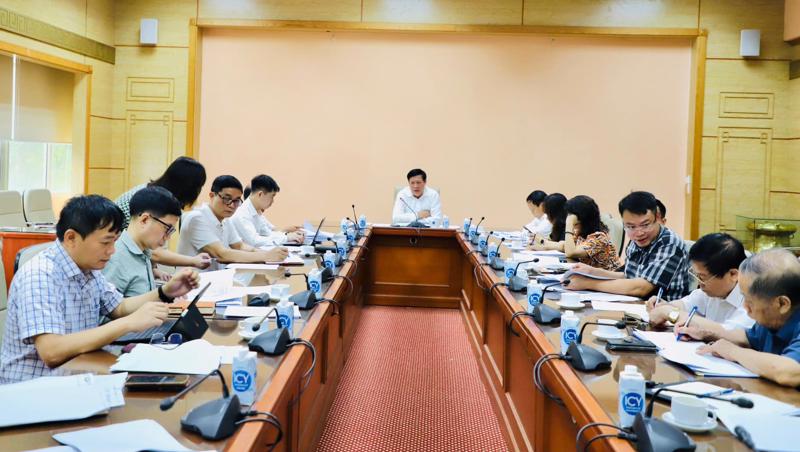 Bộ Y tế họp rà soát các vướng mắc trong hoạt động xuất khẩu dược liệu. Ảnh: Trần Minh.
