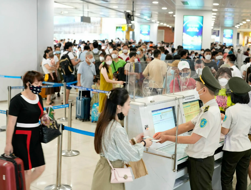Nhiều dự báo cho thấy giá vé máy bay trên thế giới thời gian tới sẽ tiếp tục tăng cao hơn so với thời điểm trước.