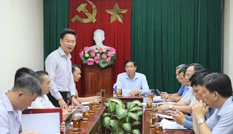 Ông Võ Văn Phi Phó Chủ tịch UBND tỉnh Đồng Nai chủ trì buổi làm việc với Tổng Công ty Tín Nghĩa