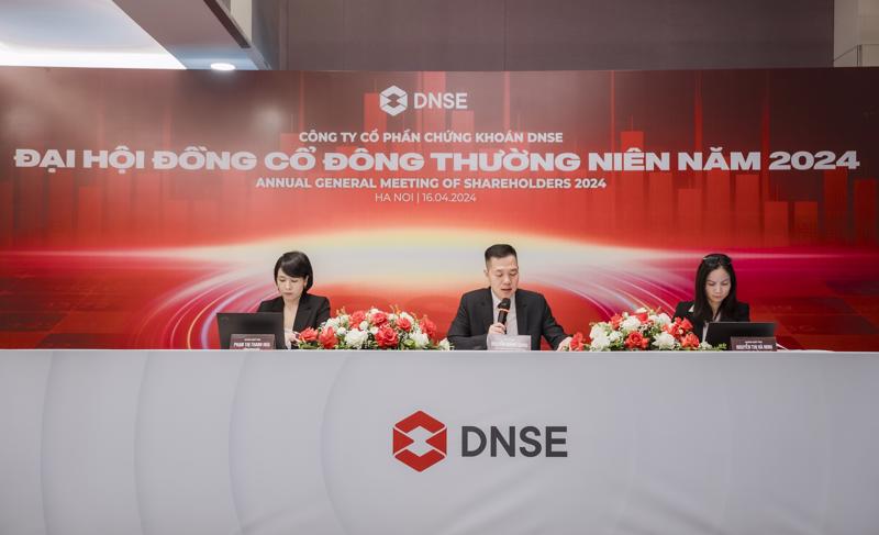 Tại Đại hội cổ đông thường niên 2024, Ban lãnh đạo DNSE đã hé lộ kết quả kinh doanh và số lượng tài khoản mở mới trong quý 1 tích cực.