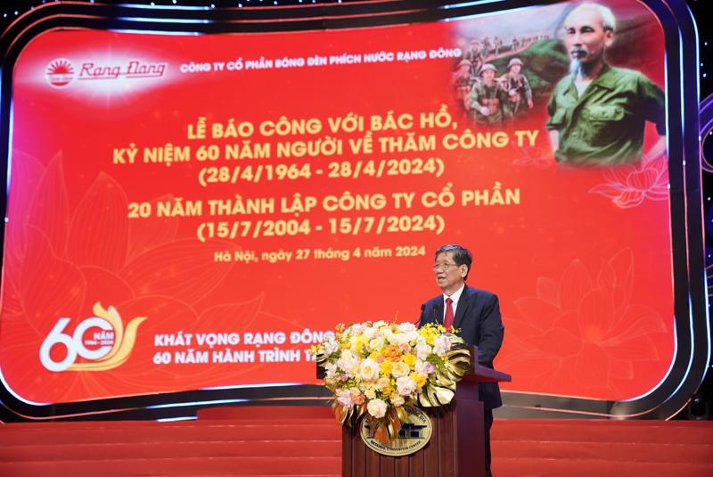 Ông Nguyễn Đoàn Thăng, Tổng Giám đốc Công ty CP Bóng đèn phích nước Rạng Đông, phát biểu tại Lễ Báo công với Bác Hồ, Kỷ niệm 60 năm Người về thăm công ty (28/4/1964 - 28/4/2024), 20 năm thành lập công ty cổ phần (15/7/2004 - 15/7/2024)