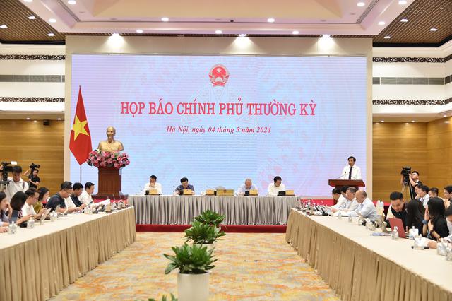 Toàn cảnh Họp báo Chính phủ thường kỳ tháng 4/2024 diễn ra chiều ngày 5/4/2024.