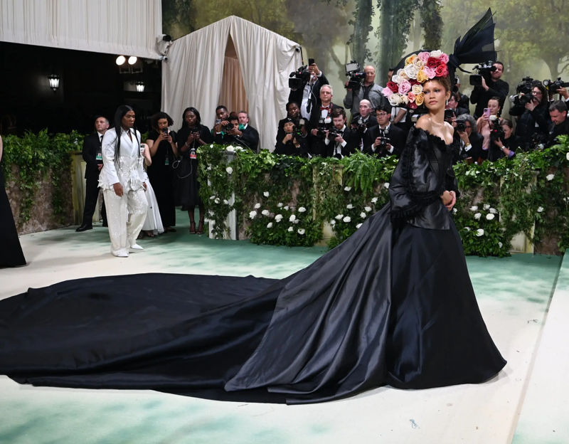 Nữ diễn viên Zendaya xuất hiện tại Met Gala năm nay trong trang phục của Givenchy. Ảnh: The New York Times