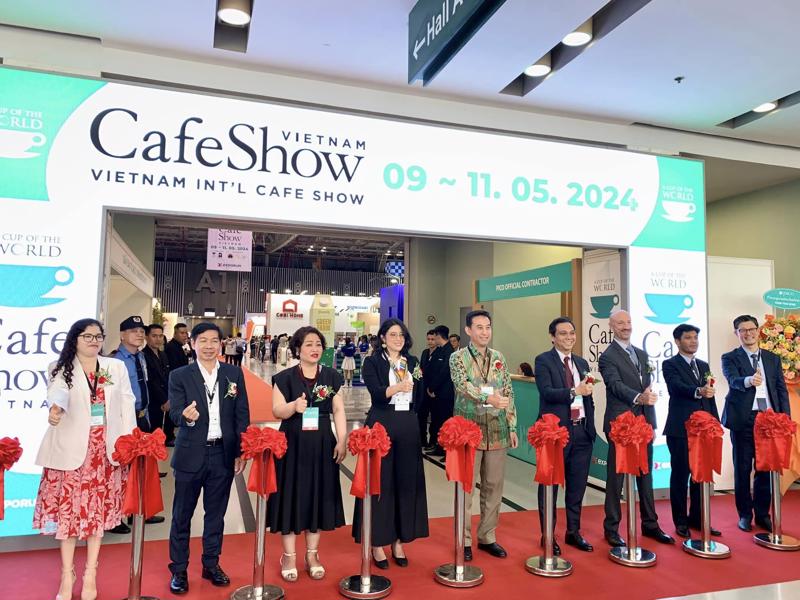 Triển lãm Quốc tế Trà Việt Nam diễn ra song song với Triển lãm Quốc tế Cà phê Việt Nam.