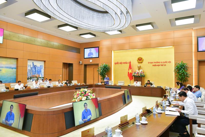 Toàn cảnh Phiên họp thứ 33 của Ủy ban Thường vụ Quốc hội cho ý kiến về dự thảo Nghị quyết của Quốc hội về thí điểm bổ sung một số cơ chế, chính sách đặc thù phát triển tỉnh Nghệ An - Ảnh: Quochoi.vn