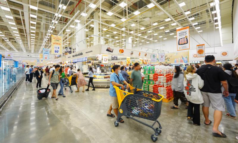 5 tháng đầu năm, doanh thu bán lẻ hàng hóa và dịch vụ TP.HCM đạt gần 460.000 tỷ đồng - Ảnh minh họa siêu thị Emart Gò Vấp.