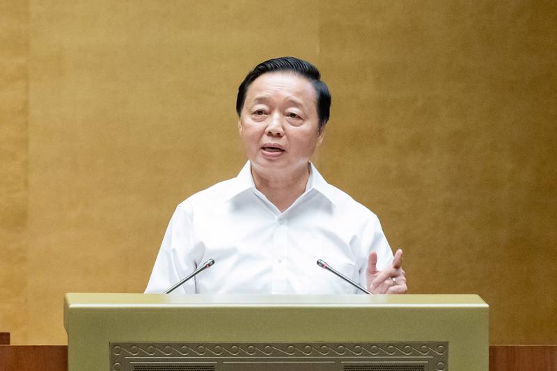 Phó Thủ tướng Trần Hồng Hà phát biểu giải trình một số vấn đề đại biểu nêu.