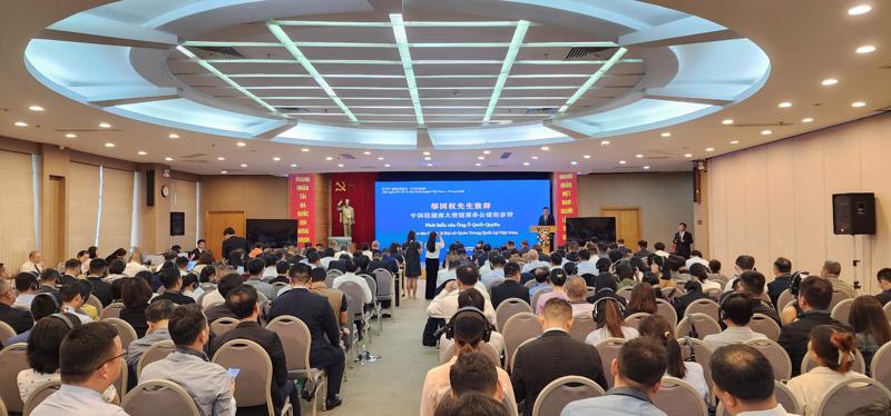 The conference on May 31 attracted the participation of various CEOs and representatives of businesses, associations and localities from China. (Photo: Viet An)