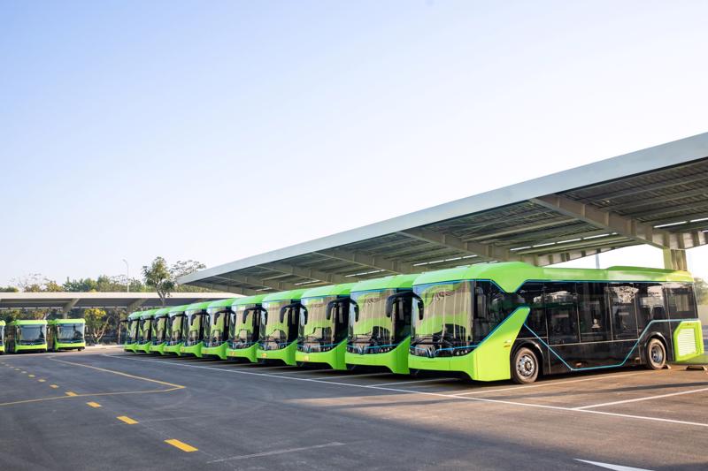 Xe buýt xanh đang là mục tiêu lớn của Hà Nội 