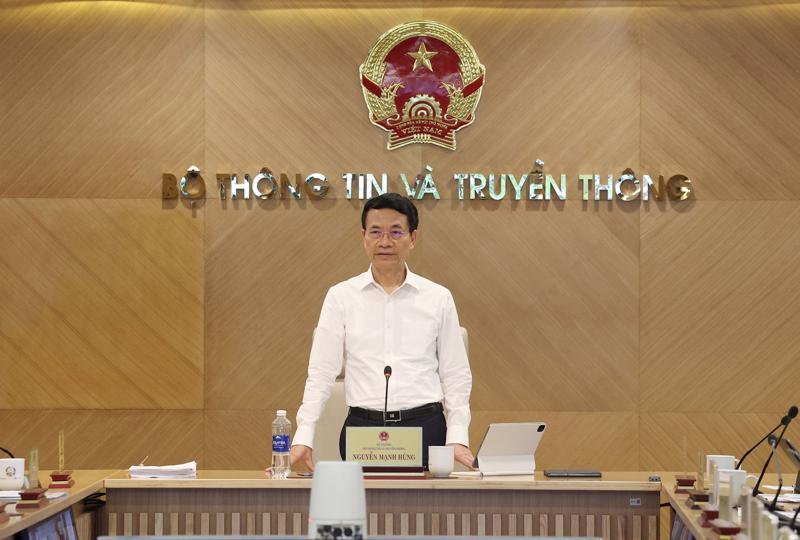 Bộ trưởng Bộ Thông tin và Truyền thông Nguyễn Mạnh Hùng phát biểu chỉ đạo tại buổi giao ban quản lý nhà nước quý 2/2024.
