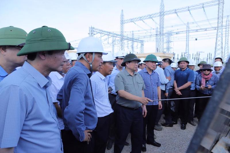 Prime Minister Pham Minh Chinh visiting the construction site of the project on June 22. Photo VGP