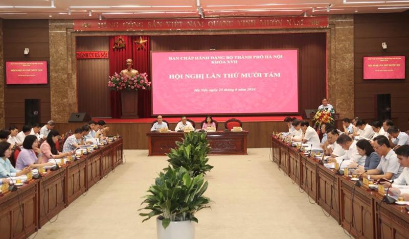 Toàn cảnh Hội nghị lần thứ 18 Ban Chấp hành Đảng bộ thành phố Hà Nội khóa XVII.