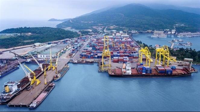 The Da Nang free trade zone will connect with Lien Chieu port. 