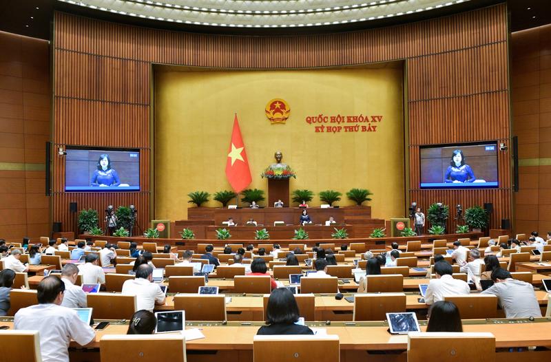  Quốc hội thảo luận về dự án Luật sửa đổi, bổ sung một số điều của Luật Dược, chiều 26/6. Ảnh: Quochoi.vn.