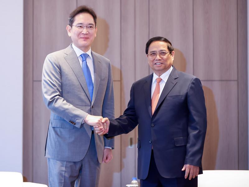 Thủ tướng Phạm Minh Chính tiếp ông Lee Jae Yong, Chủ tịch tập đoàn Samsung - Ảnh: VGP