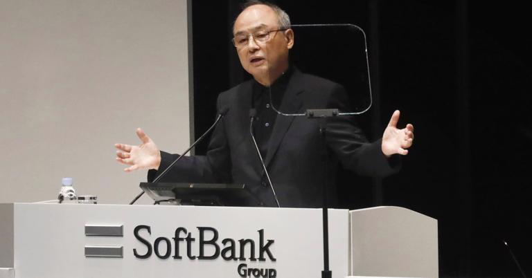 Nhà sáng lập kiêm CEO Masayoshi Son phát biểu tại Đại hội Cổ đông SoftBank Group vào ngày 20/6/2024.