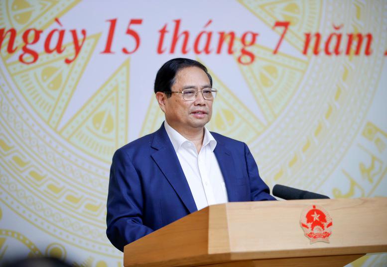 PM Pham Minh Chinh addressing the 8th meeting of the Government’s Steering Committee for Administrative Reform in Hanoi on July 15. Photo: VGP