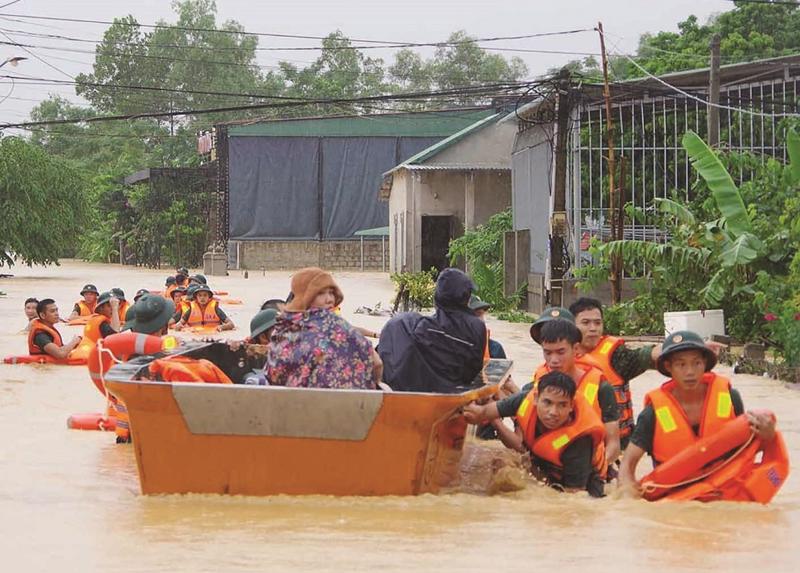 Thủ tướng Chính phủ yêu cầu triển khai kịp thời, hiệu quả các biện pháp ứng phó bão, mưa lũ nhằm bảo đảm an toàn tính mạng, hạn chế thấp nhất thiệt hại về tài sản cho người dân.