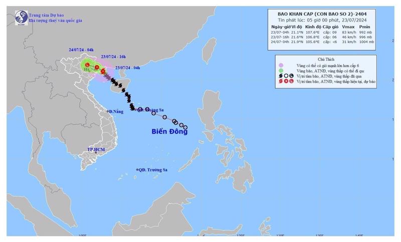 The typhoon is moving northwest at a speed of 10 kph.