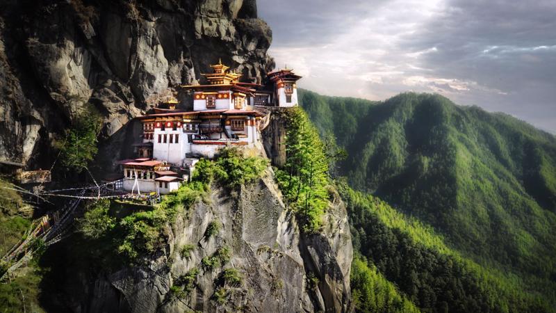 Bhutan được coi là quốc gia đầu tiên và duy nhất trên thế giới đạt trạng thái carbon âm tính.