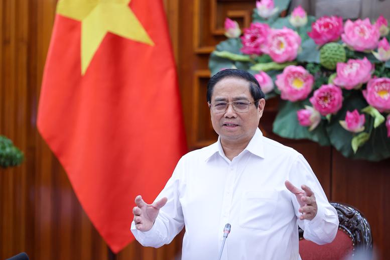 PM Pham Minh Chinh chairing the meeting on August 13. Photo: VGP