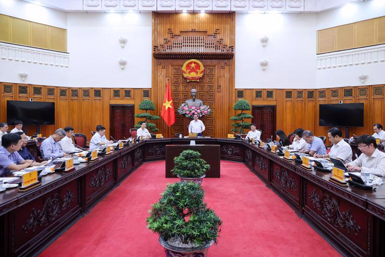 PM Pham Minh Chinh chairing the meeting held in Hanoi on August 16. Photo: VGP