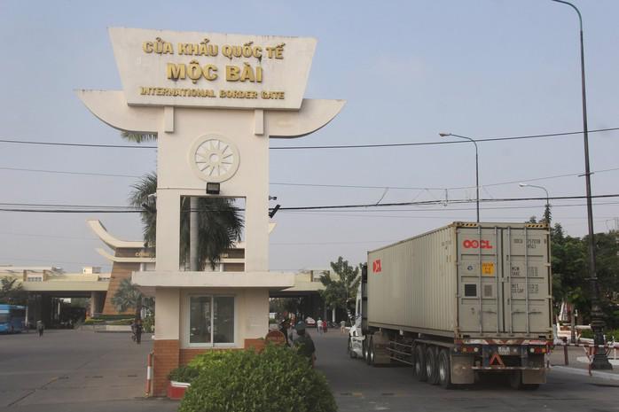 Moc Bai International Border Gate. 