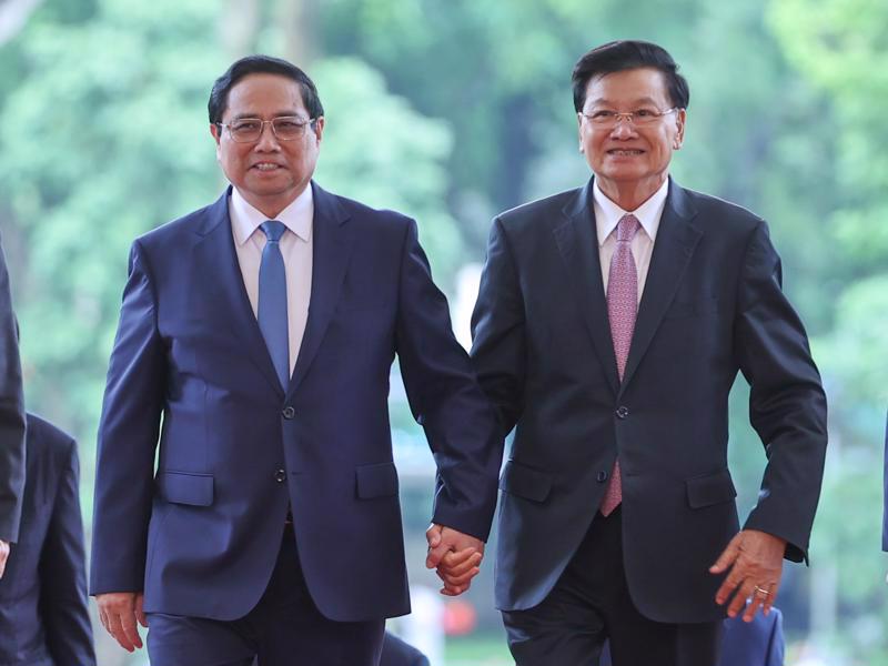 Prime Minister Pham Minh Chinh meets Party General Secretary and President of Laos Thongloun Sisoulith in Hanoi on Setpember 10. Photo: VGP