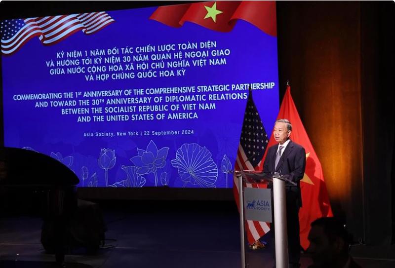 General Secretary of the Communist Party of Vietnam Central Committee and President of Vietnam To Lam speaks at the ceremony. (Photo: VNA)