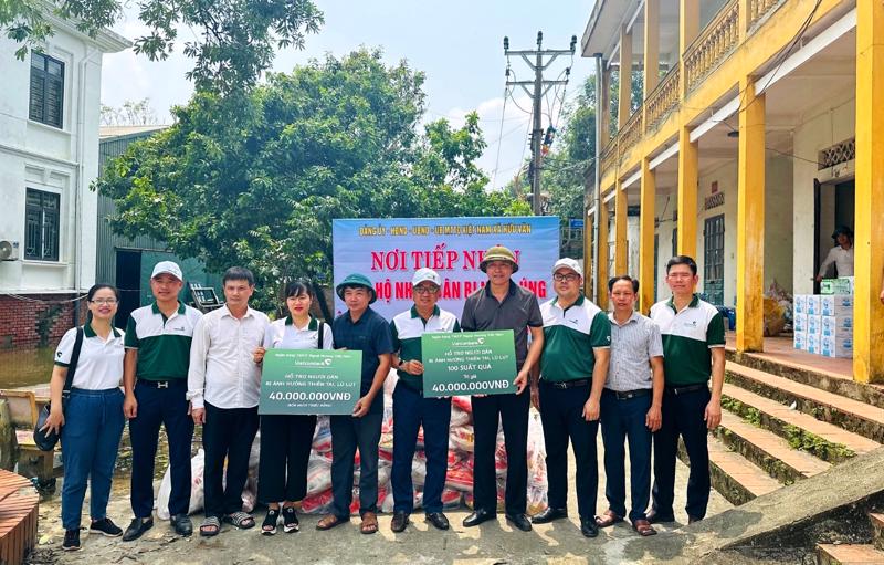 Vietcombank chung tay hỗ trợ đồng bào các tỉnh miền Bắc khắc phục hậu quả cơn bão số 3.