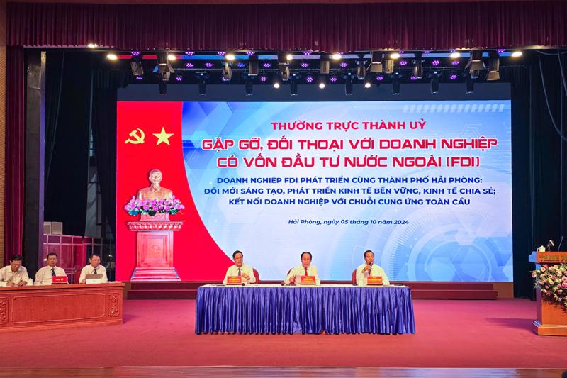 Lãnh đạo thành phố Hải Phòng lắng nghe ý kiến của các doanh nghiệp FDI