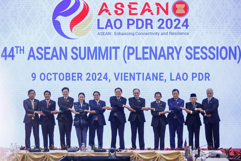 Thủ tướng Chính phủ Phạm Minh Chính cùng các nhà lãnh đạo ASEAN tham dự Hội nghị Cấp cao ASEAN - Ảnh: VGP