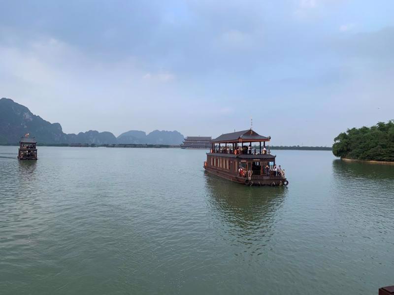 Tourists visit Ha Nam province.