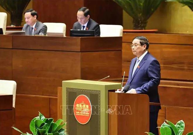 PM Pham MInh Chinh is addressing the ongoing 8th session of the 15th National Assembly on November 12. (Photo: VNA)