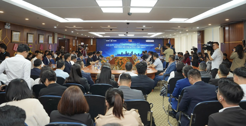 The 'Vietnam Real Estate Brokerage Professional Ethics and Conduct Code (VPEC 2024)' was released on November 22.