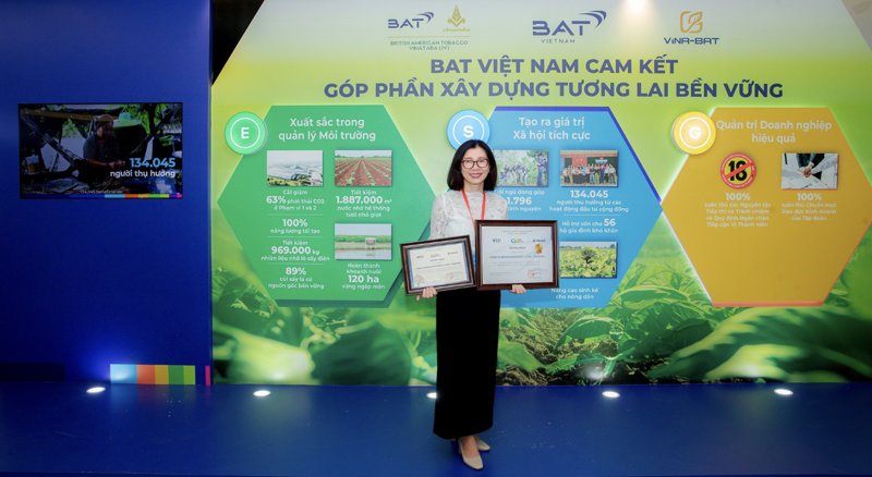 BAT Vietnam was honored as one of the Top 10 sustainable businesses in Vietnam for the first time at the CSI 100 Awards 2024.