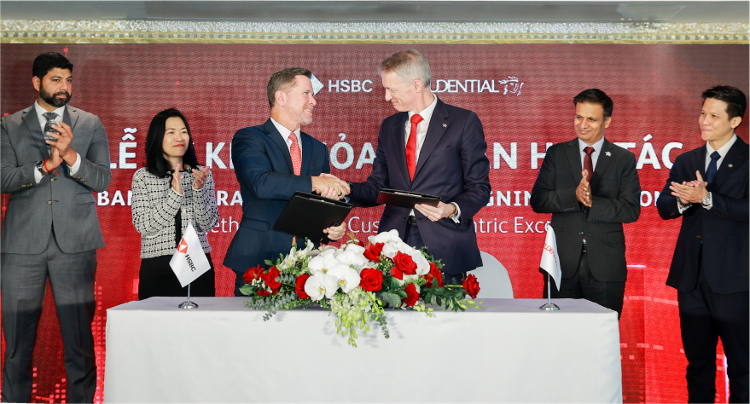 Prudential Vietnam and HSBC Vietnam announce bancassurance partnership